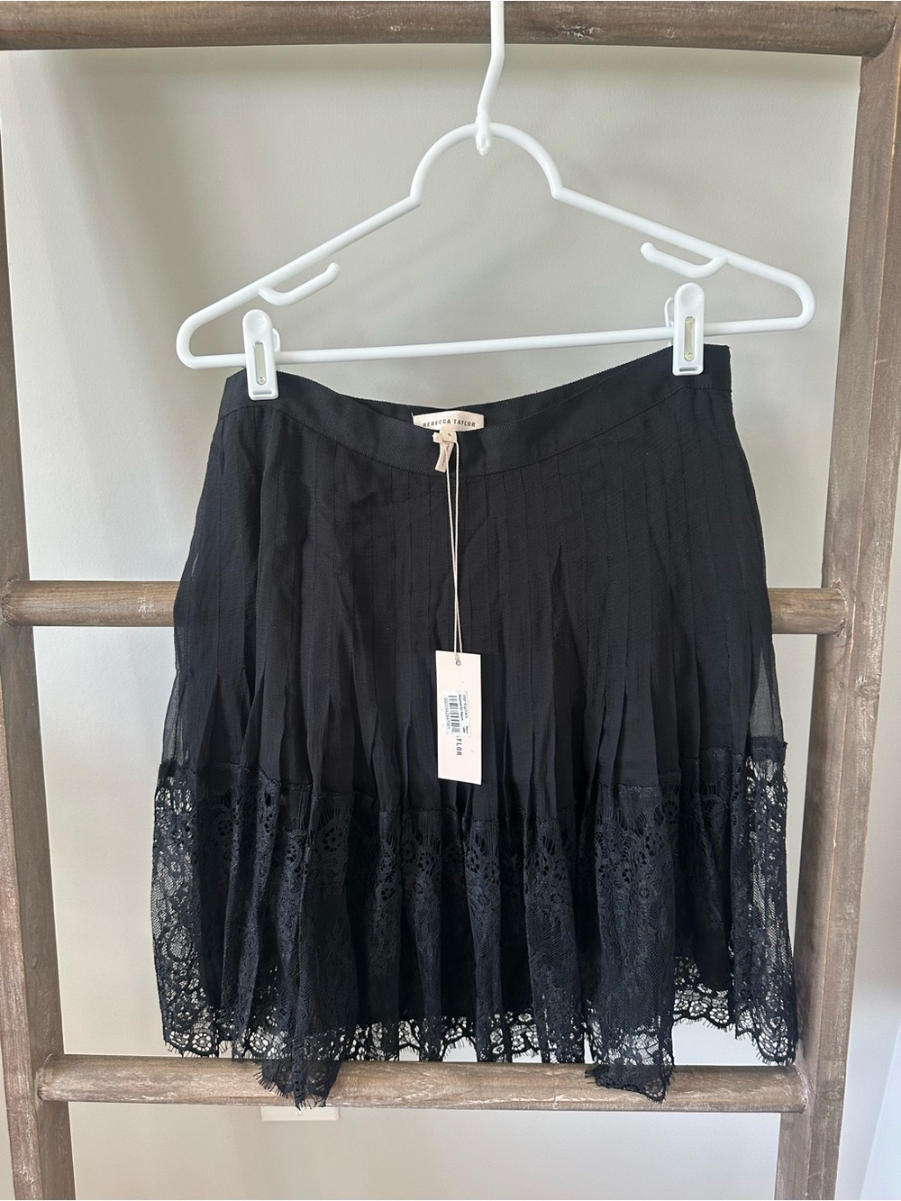 NWT Rebecca Taylor Black Lace Hem Pleated Skirt